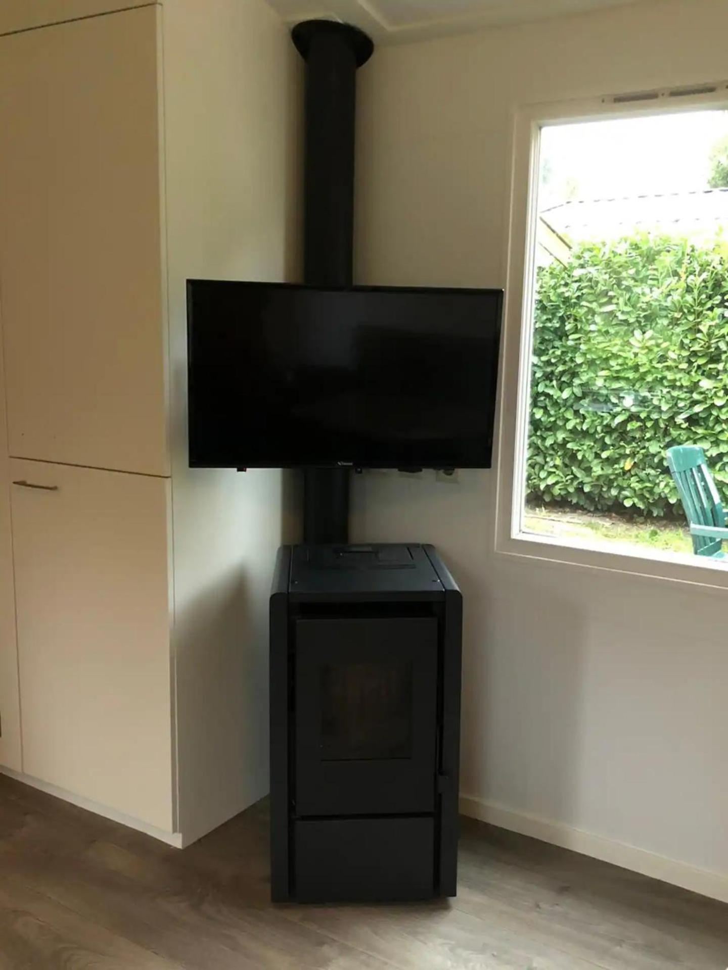 Charmante Woning Op Rustig Park Met Fietsen エーペ エクステリア 写真